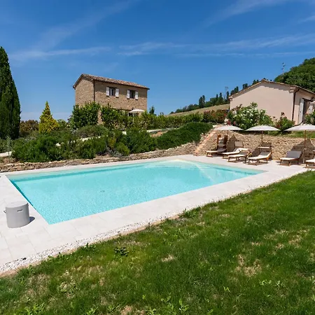 בית כפרי Casa Janna - Piscina, Vista & 4suites San Ginesio