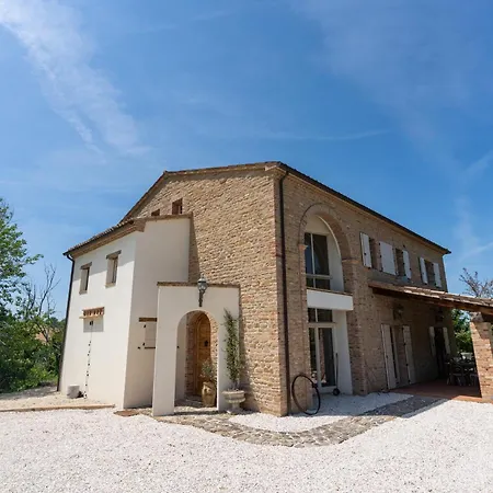 Casa Janna - Piscina, Vista & 4suites בית כפרי San Ginesio